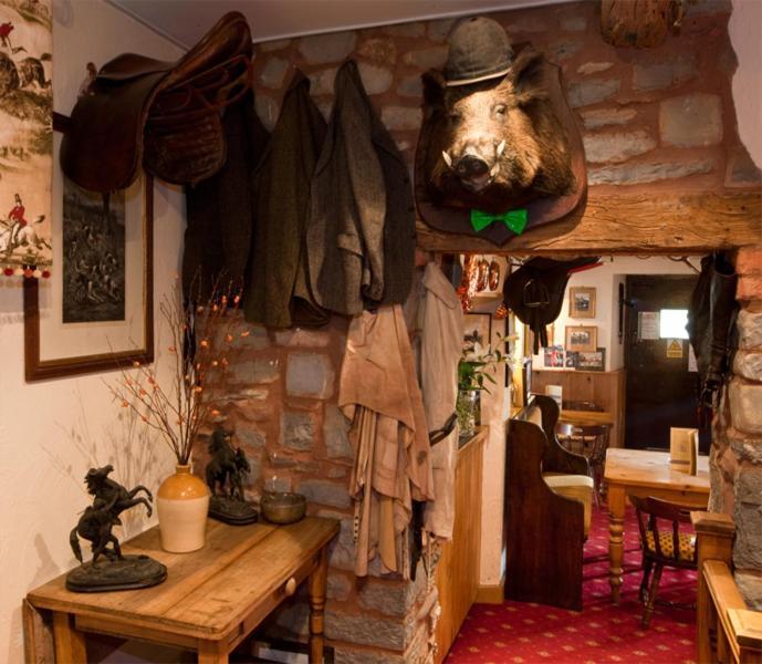 Отель The Hood Arms Kilve Экстерьер фото